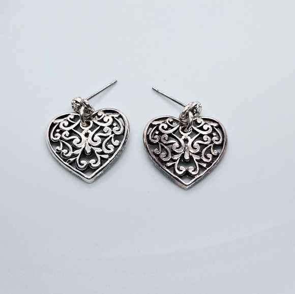 Elegant Silver Tone Heart Earrings - Picture 6 of 15